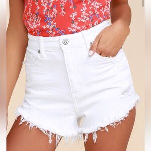 Lulu’s Lulu White High-Waisted Cutoff Denim Shorts, size small.